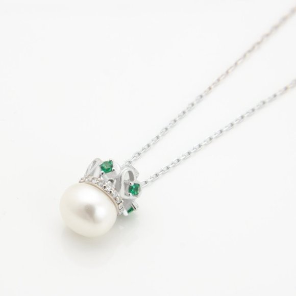 Genuine Pearl Necklace - Picture 1 of 2
